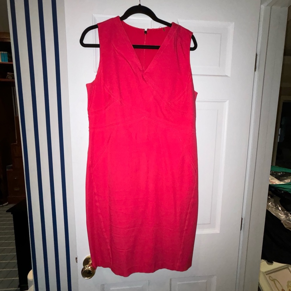 Elie Tahari Pink Sheath Dress